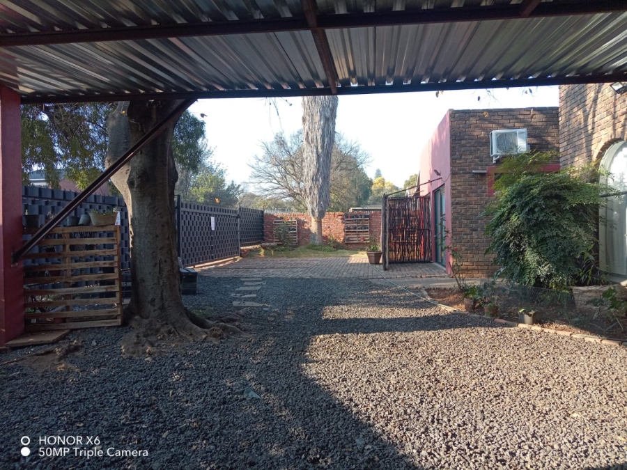 3 Bedroom Property for Sale in Ifafi North West